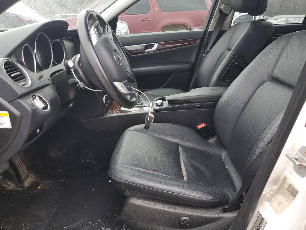2013 Mercedes-Benz C-klasse VIN WDDGF8AB8DR263775 Copart auction photo, rear end damage thumbnail 7