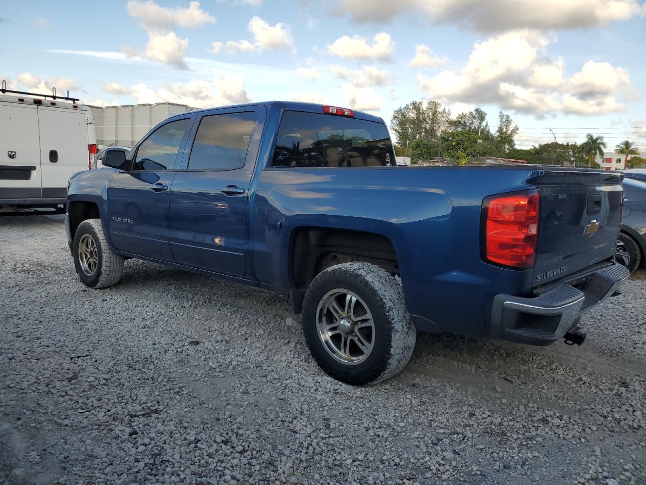 2016 Chevrolet Silverado VIN 3GCPCREC5GG124431 Copart auction photo, rear end damage thumbnail 2