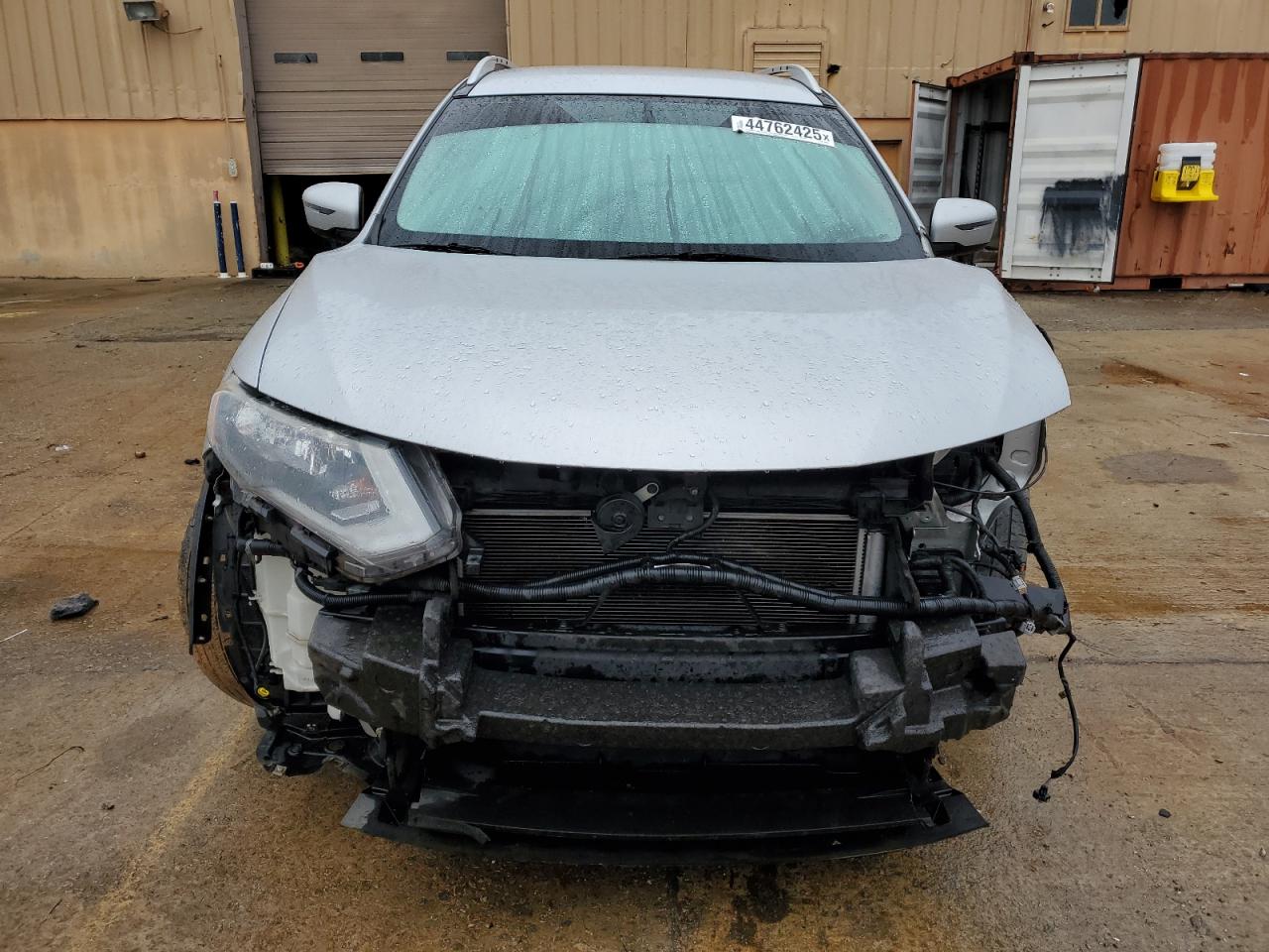 2017 Nissan Rogue VIN KNMAT2MT2HP505083 Copart auction photo, front end damage thumbnail 5