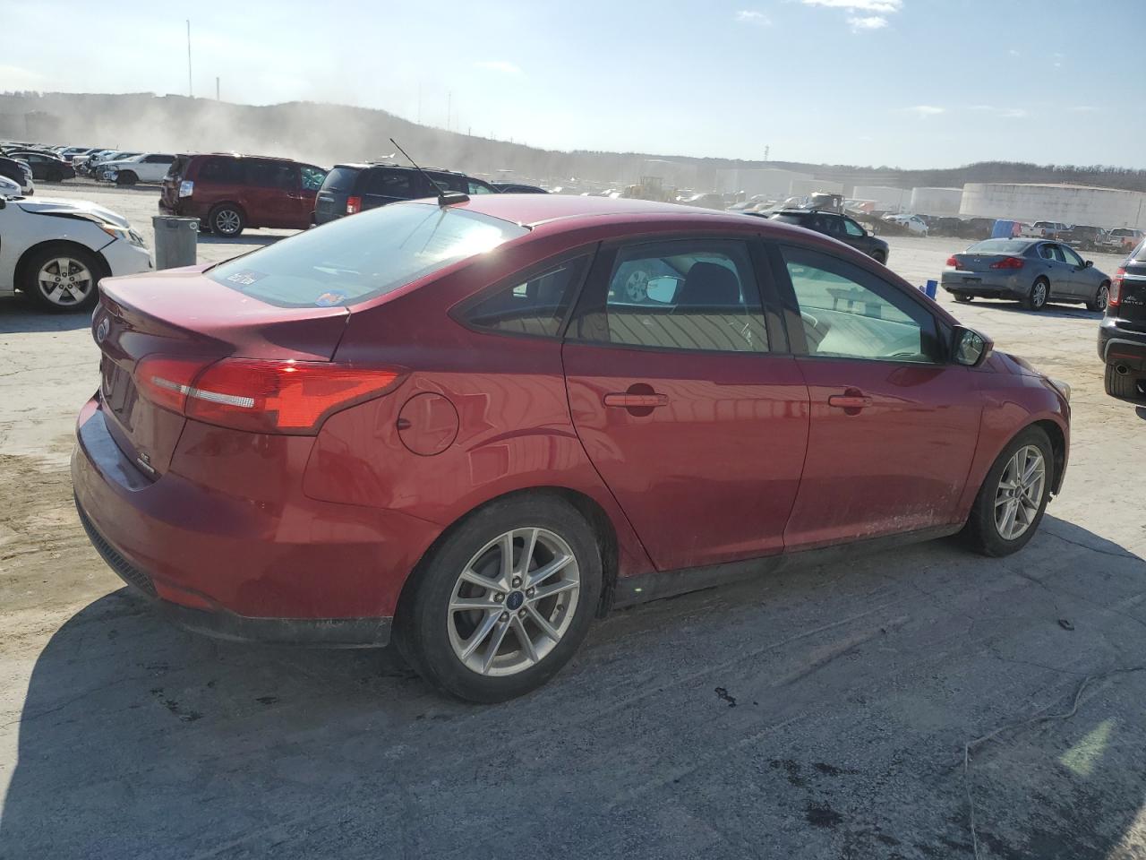 2016 Ford Focus VIN 1FADP3F25GL233944 Copart auction photo, front end / minor dent/scratches damage thumbnail 3