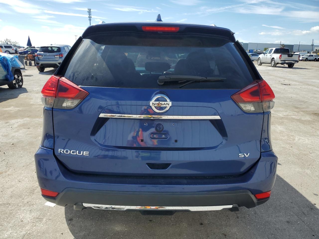 2017 Nissan Rogue VIN JN8AT2MT4HW135362 Copart auction photo, front end damage thumbnail 6