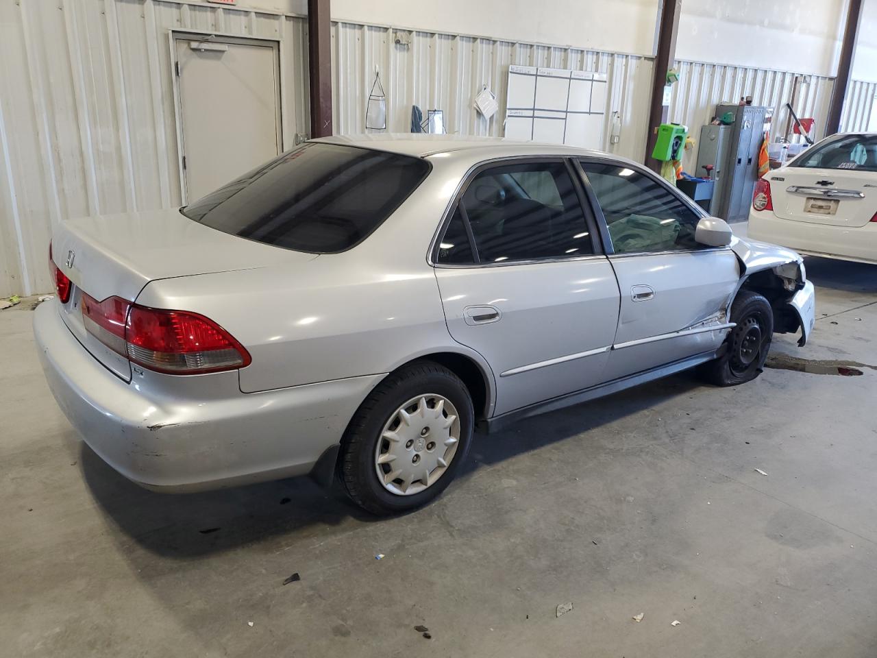 2001 Honda Accord VIN 1HGCG66501A004559 Copart auction photo, front end / side damage thumbnail 3