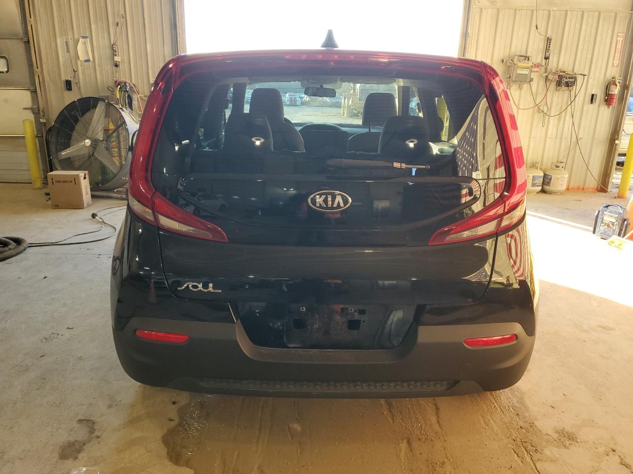 2020 KIA Soul VIN KNDJ23AU1L7024532 Copart auction photo, front end / side damage thumbnail 6