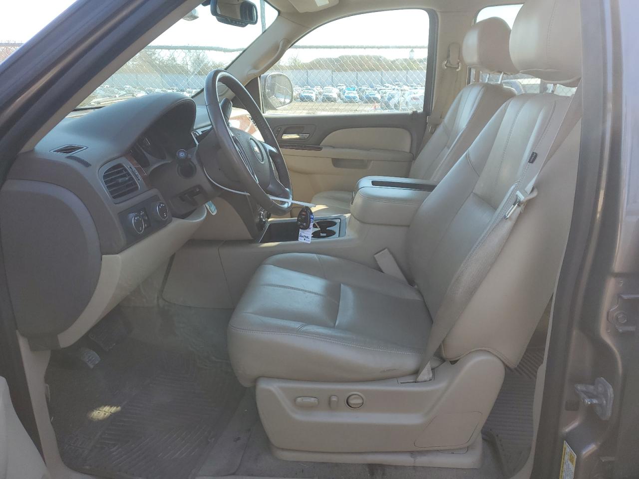 2013 Chevrolet Suburban VIN 1GNSKJE74DR273045 Copart auction photo, rear end / side damage thumbnail 7