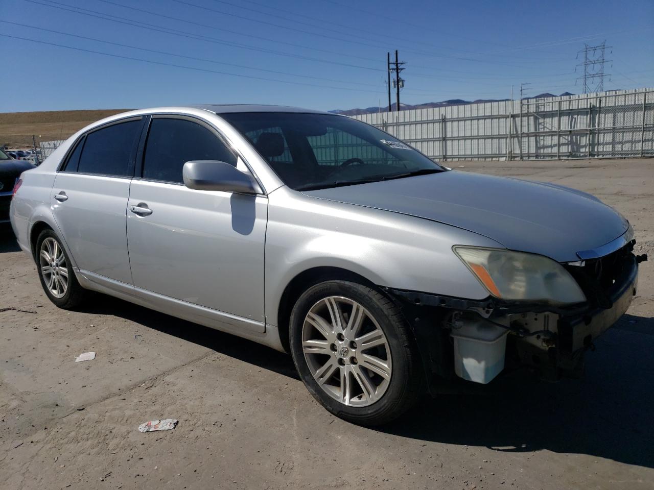 2005 Toyota Avalon VIN 4T1BK36B05U026560 Copart auction photo, front end / hail damage thumbnail 4