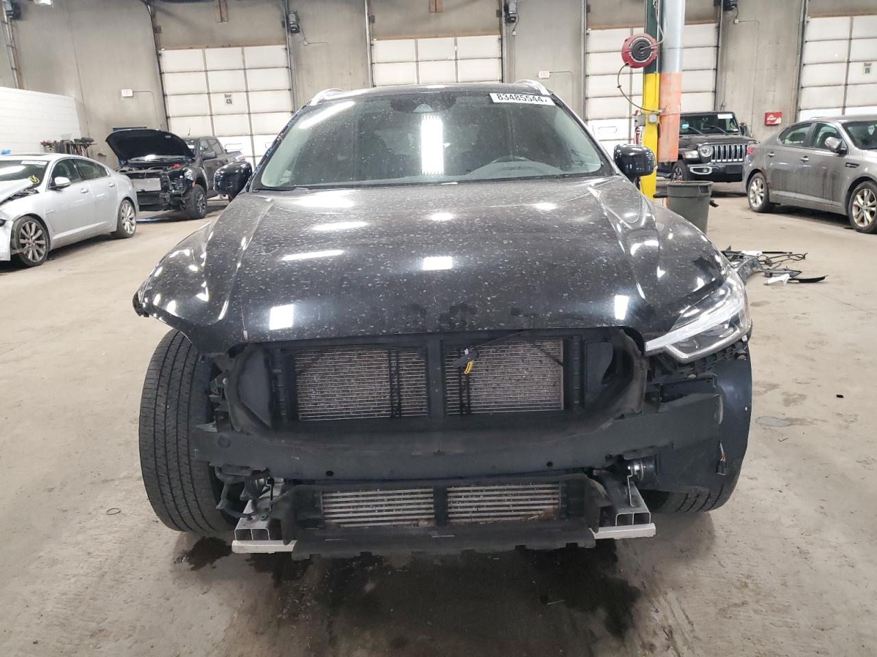 2019 Volvo XC60 VIN YV4A22RK3K1328697 Copart auction photo, front end / undercarriage damage thumbnail 5