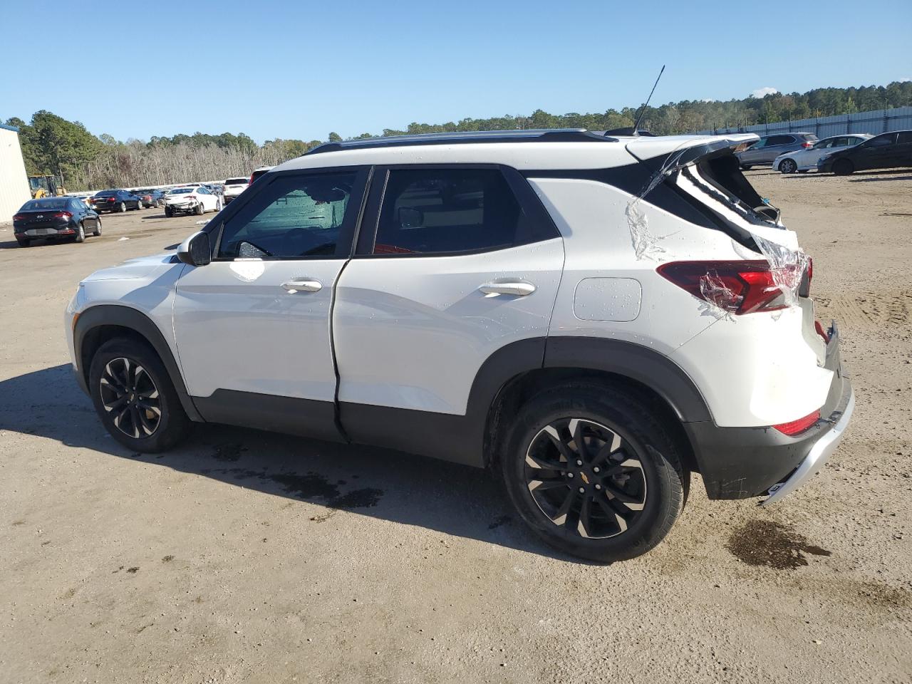 2022 Chevrolet TrailBlazer VIN KL79MPSL8NB052688 Copart auction photo, rear end / side damage thumbnail 2