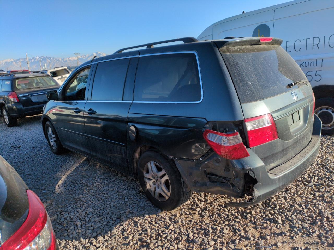 2005 Honda Odyssey VIN 5FNRL38725B100031 Copart auction photo, rear end damage thumbnail 2