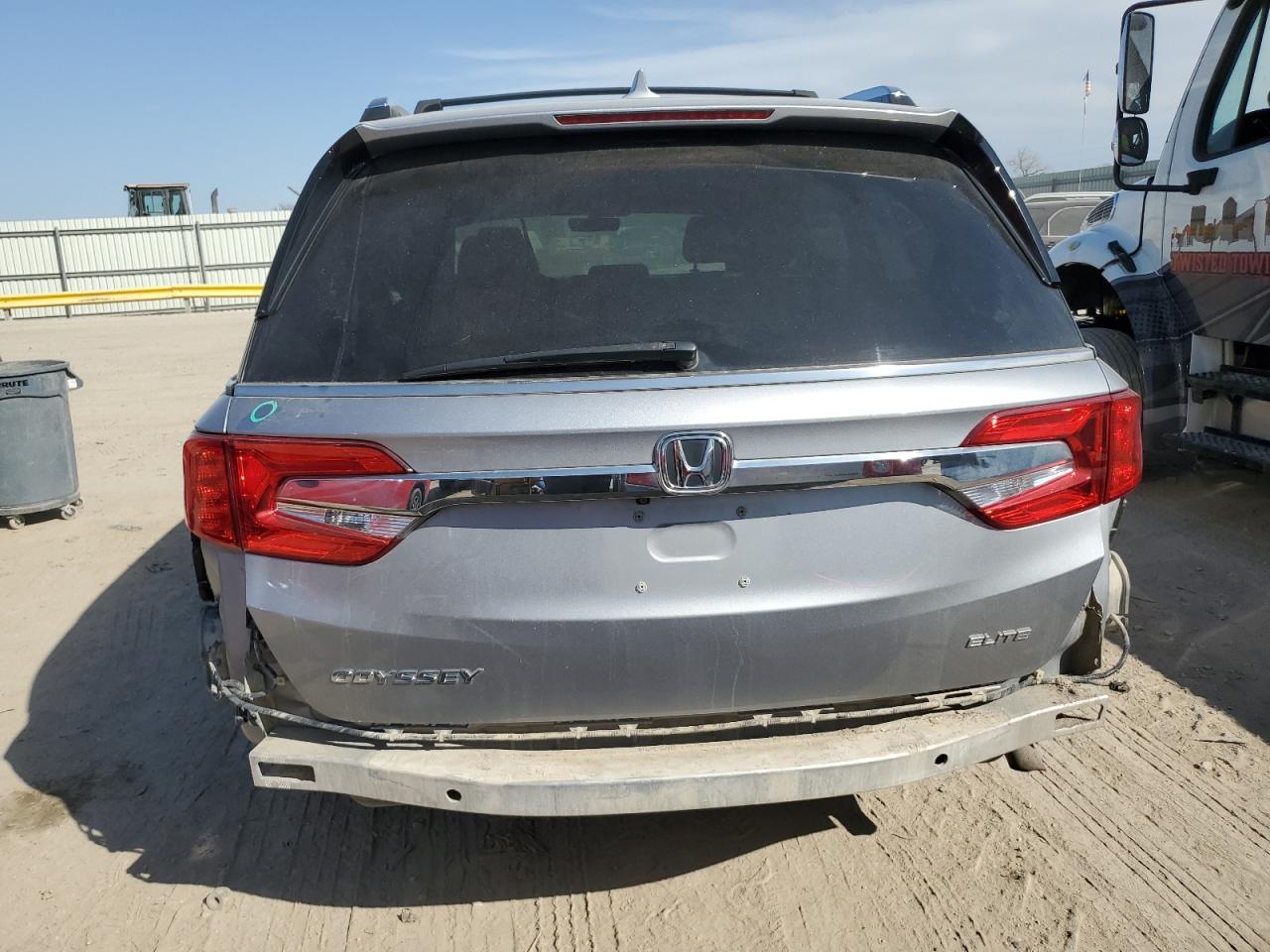 2019 Honda Odyssey VIN 5FNRL6H93KB046544 Copart auction photo, side / rear end damage thumbnail 6