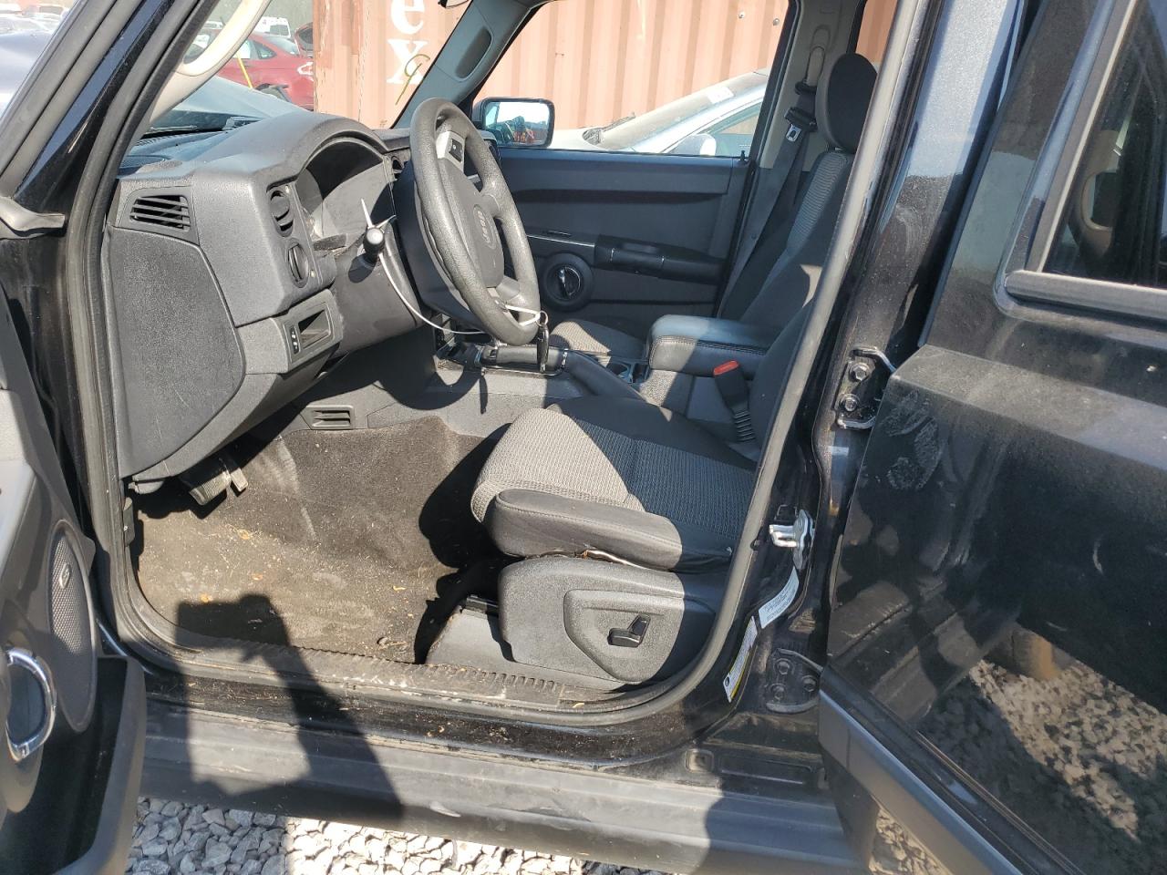 2009 Jeep Commander VIN 1J8HG48K29C529532 Copart auction photo, front end damage thumbnail 7