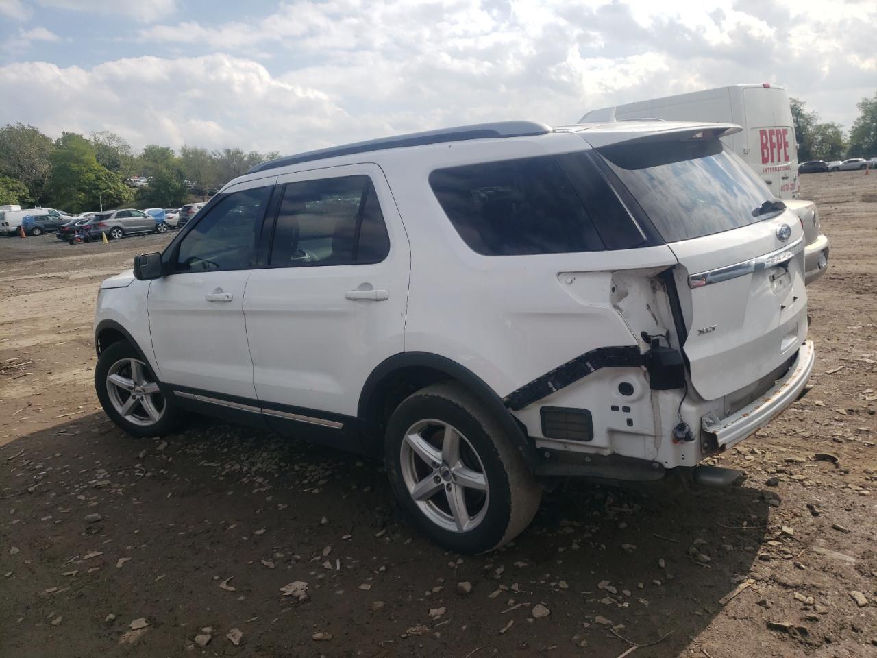 2017 Ford Explorer VIN 1FM5K8D83HGB29234 Copart auction photo, rear end damage thumbnail 2