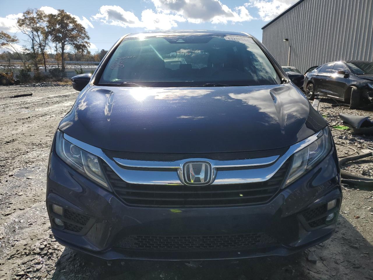 2018 Honda Odyssey VIN 5FNRL6H76JB103350 Copart auction photo, burn damage thumbnail 5