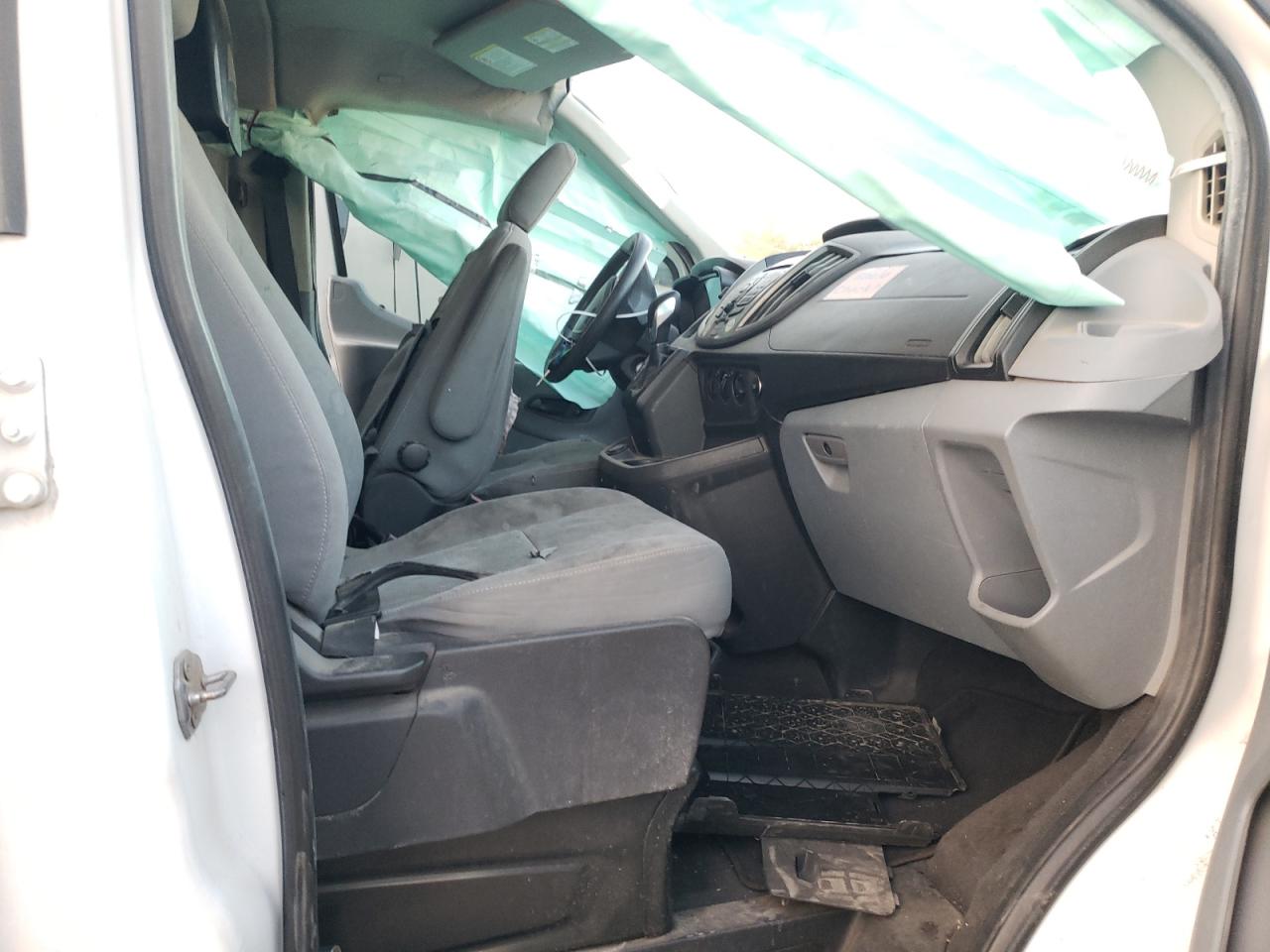 2019 Ford Transit VIN 1FBZX2ZM5KKA60694 Copart auction photo, undercarriage / side damage thumbnail 7