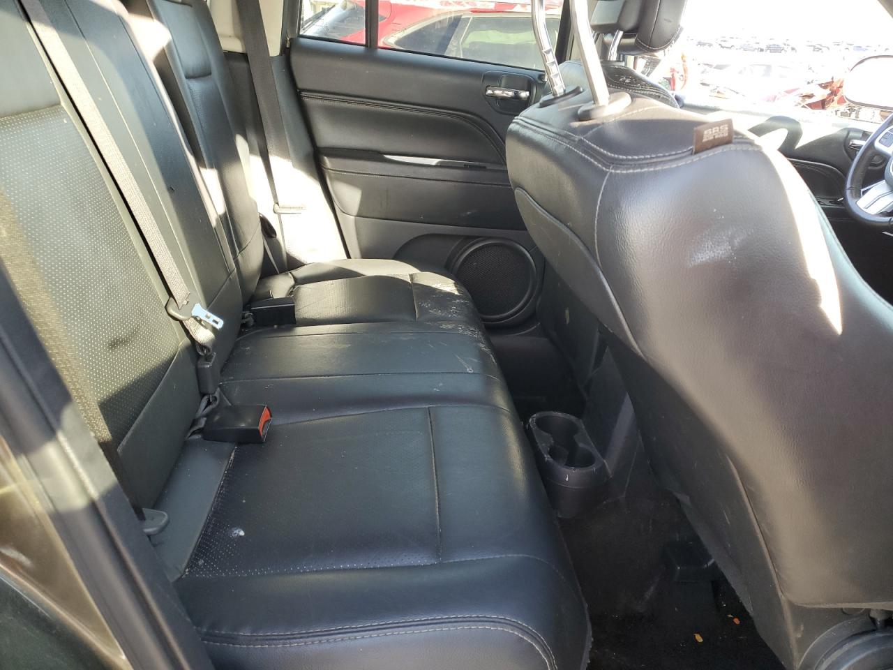 2016 Jeep Compass VIN 1C4NJDEB3GD572168 Copart auction photo, front end / minor dent/scratches damage thumbnail 11