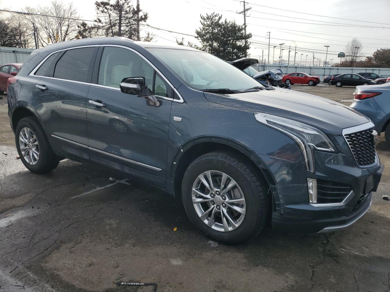 2020 Cadillac XT5 VIN 1GYKNCRS5LZ140300 Copart auction photo, front end / side damage thumbnail 4