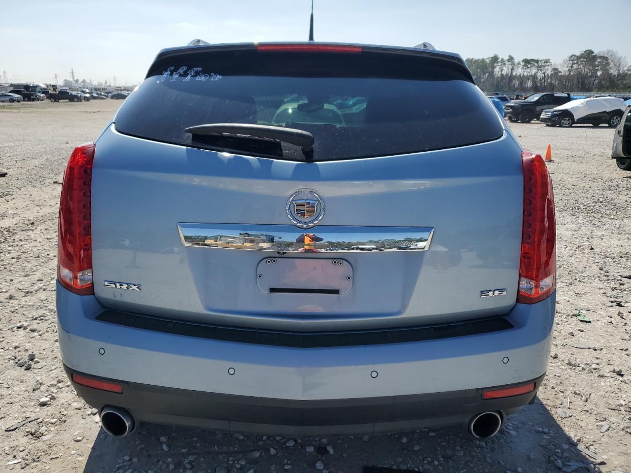 2014 Cadillac SRX VIN 3GYFNBE35ES549343 Copart auction photo, front end / minor dent/scratches damage thumbnail 6
