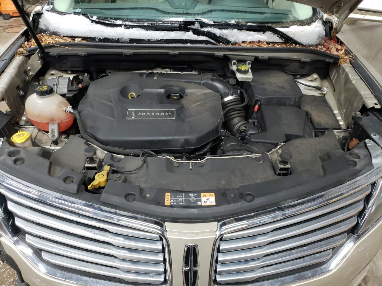 2017 Lincoln MKC VIN 5LMCJ2D94HUL14018 Copart auction photo, front end / minor dent/scratches damage thumbnail 12