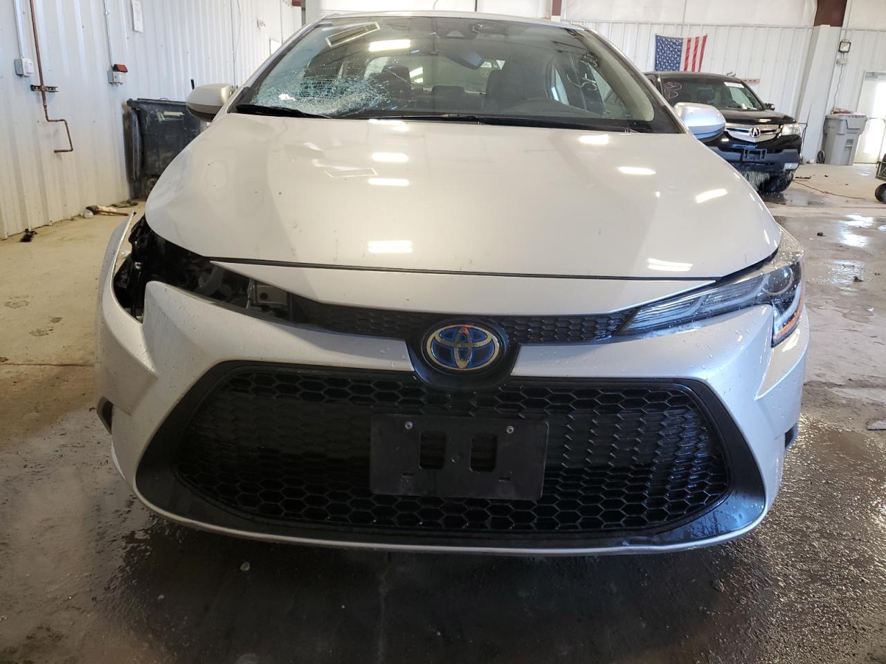 2022 Toyota Corolla VIN JTDEAMDE4N3006275 Copart auction photo, front end / side damage thumbnail 5