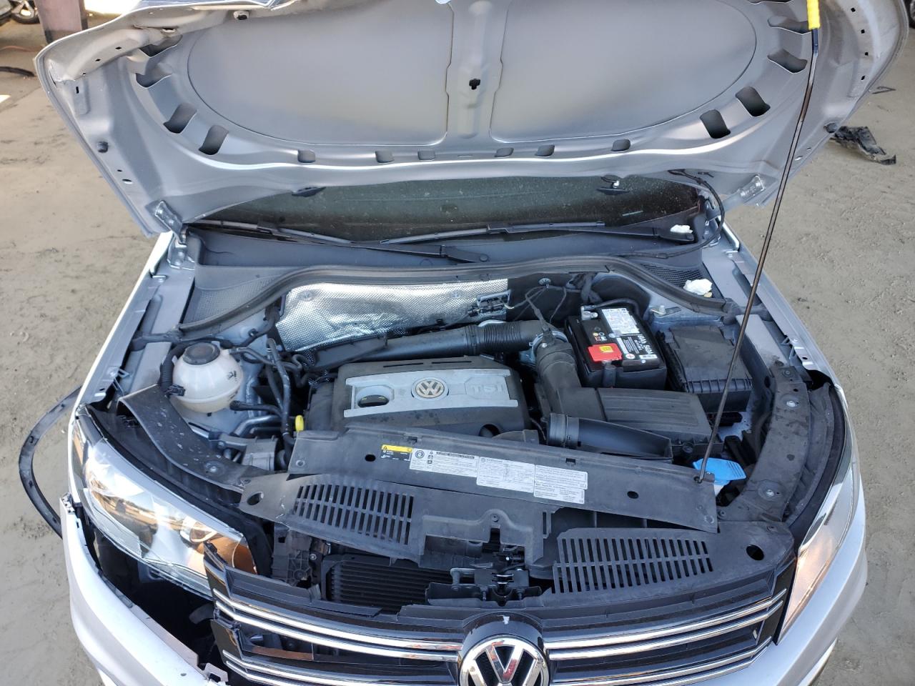 2017 Volkswagen Tiguan VIN WVGBV7AX8HK052874 Copart auction photo, frame damage / front end damage thumbnail 12