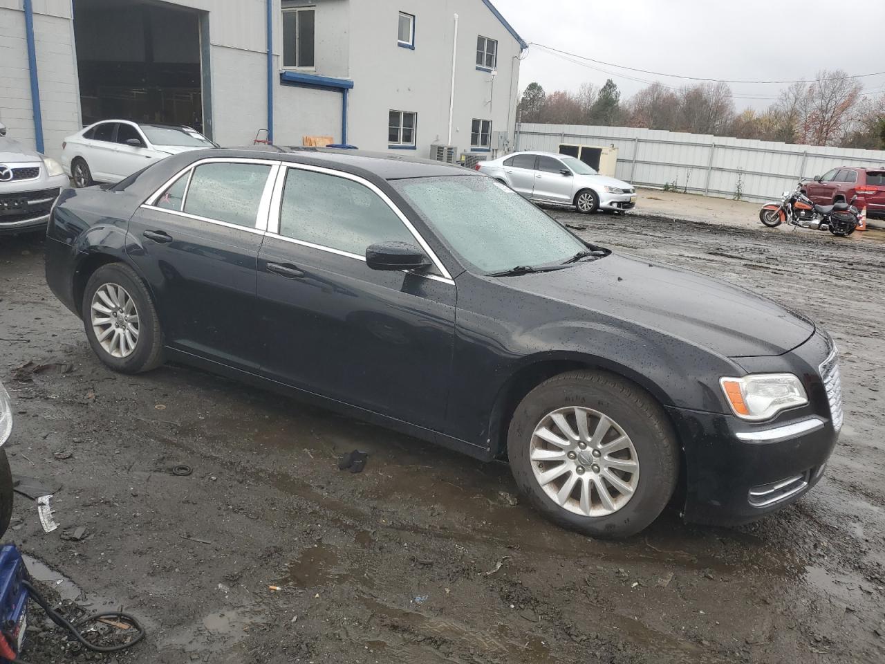 2012 Chrysler 300 VIN 2C3CCAAG8CH114192 Copart auction photo, burn - engine damage thumbnail 4