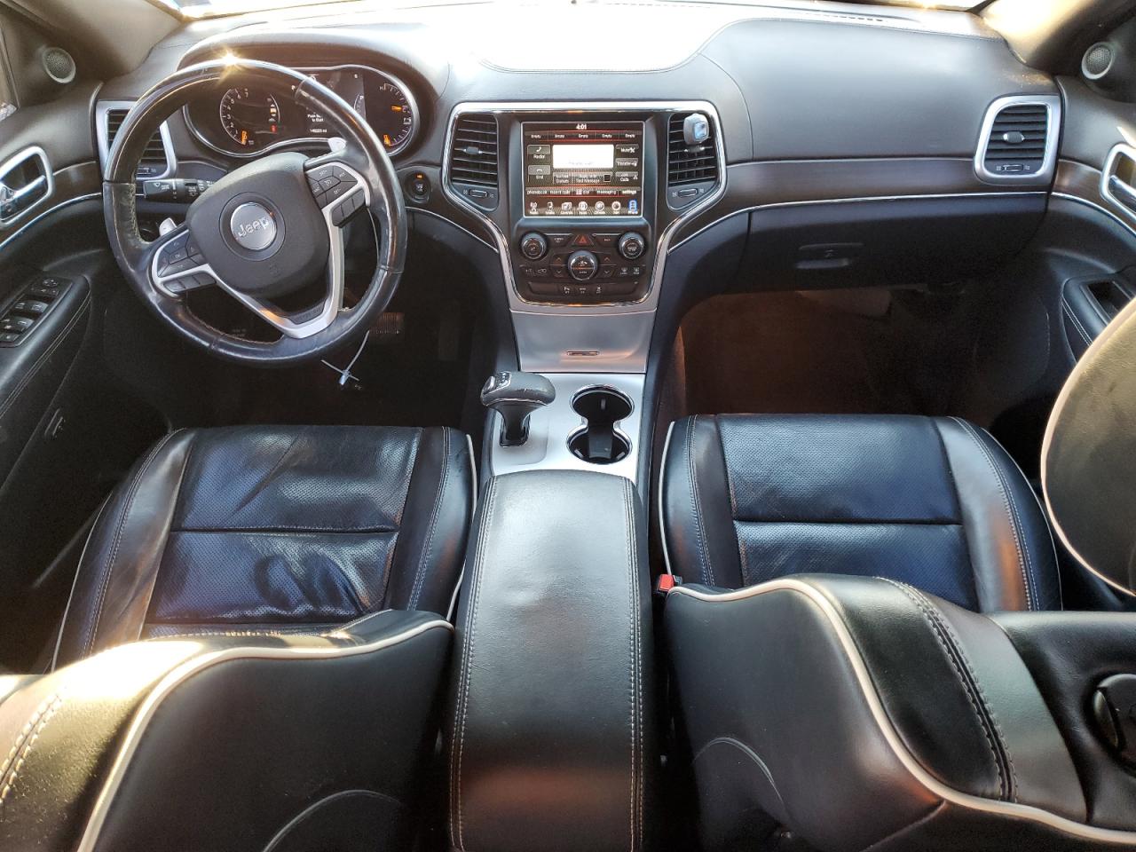 2015 Jeep Grand Cherokee VIN 1C4RJFCG9FC685137 Copart auction photo, front end / minor dent/scratches damage thumbnail 8