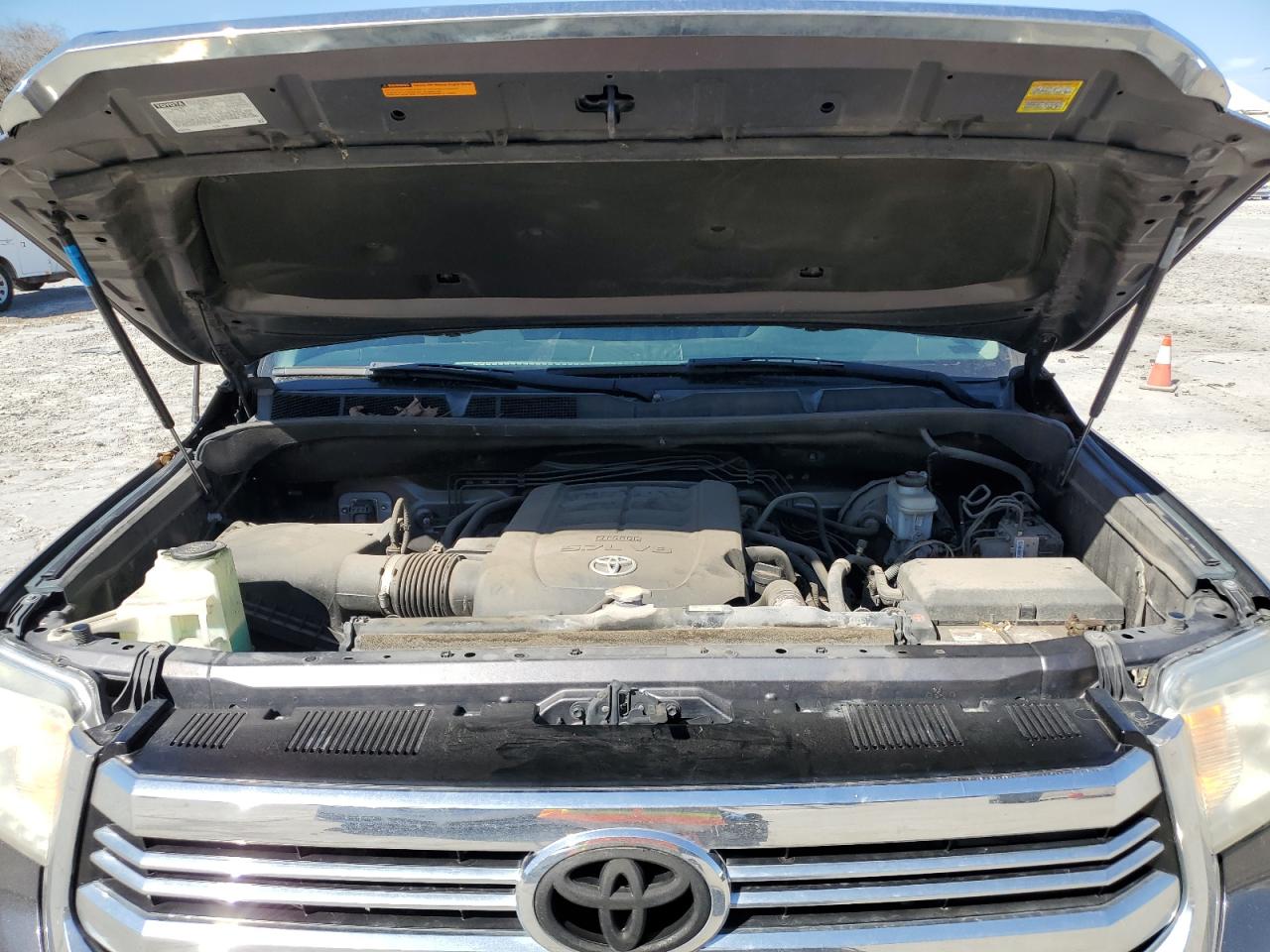2016 Toyota Tundra VIN 5TFDW5F16GX549281 Copart auction photo, rear end / side damage thumbnail 12