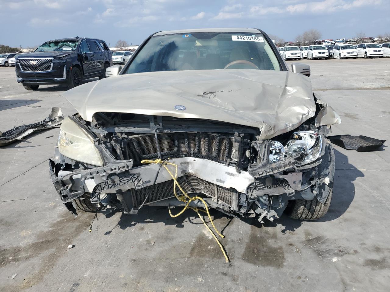 2010 Mercedes-Benz C-klasse VIN WDDGF5EB2AR119062 Copart auction photo, front end / side damage thumbnail 5