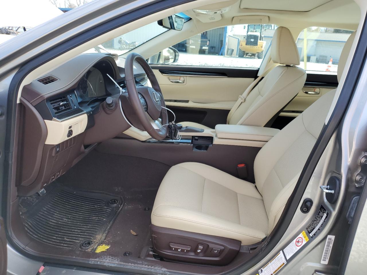 2018 Lexus ES VIN 58ABK1GGXJU103517 Copart auction photo, front end / side damage thumbnail 7