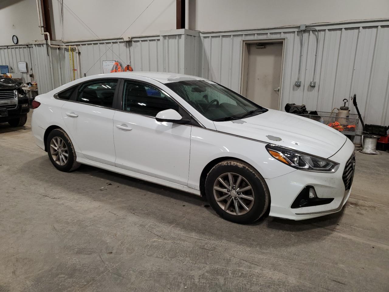 2018 Hyundai Sonata VIN 5NPE24AF1JH609791 Copart auction photo, minor dent/scratches damage thumbnail 4
