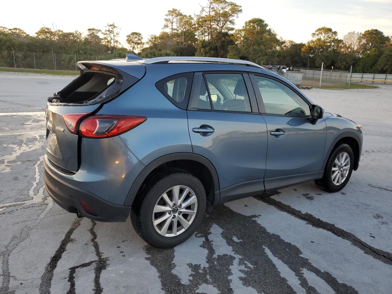 2016 Mazda CX-5 VIN JM3KE2BY6G0843436 Copart auction photo, rear end damage thumbnail 3