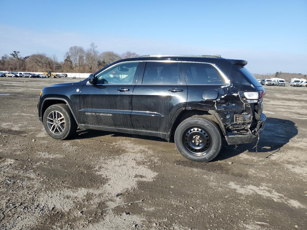 2020 Jeep Grand Cherokee VIN 1C4RJFAG5LC292332 Copart auction photo, rear end damage thumbnail 2
