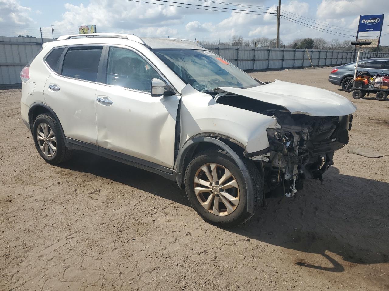 2015 Nissan Rogue VIN KNMAT2MT8FP564474 Copart auction photo, front end / side damage thumbnail 4