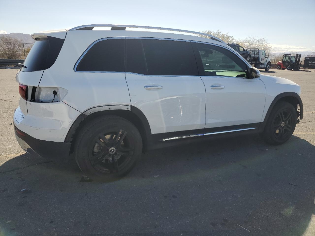 2020 Mercedes-Benz GLB VIN W1N4M4GB4LW050852 Copart auction photo, front end damage thumbnail 3