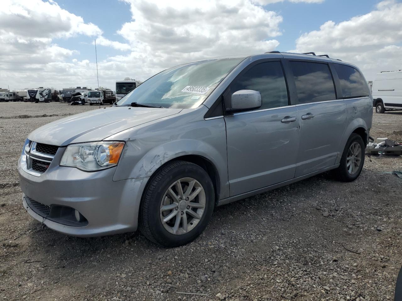 2018 Dodge Caravan VIN 2C4RDGCG5JR207746 - Copart auction photo