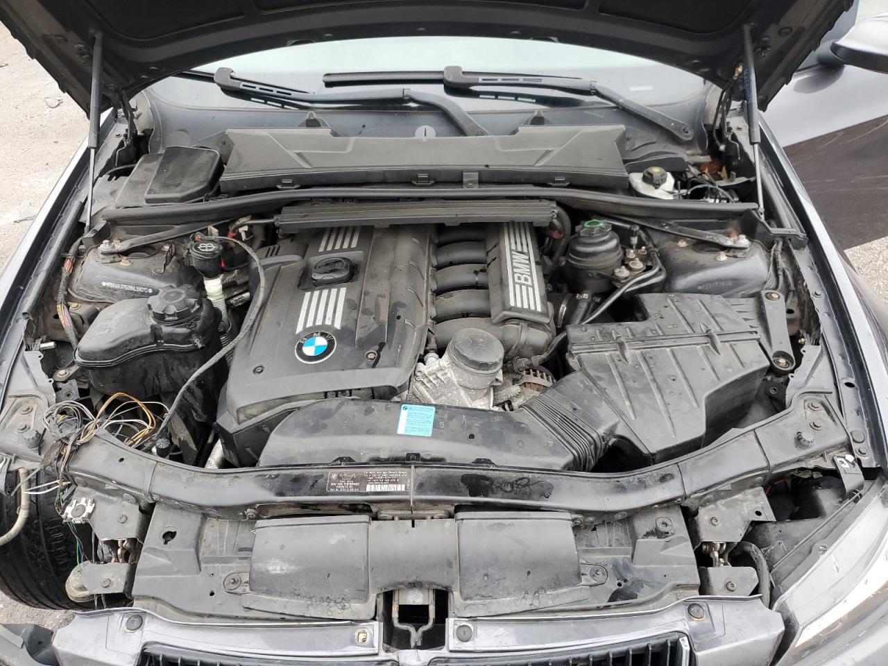 2008 BMW 3er VIN WBAVA37528NL58010 Copart auction photo, front end / side damage thumbnail 11