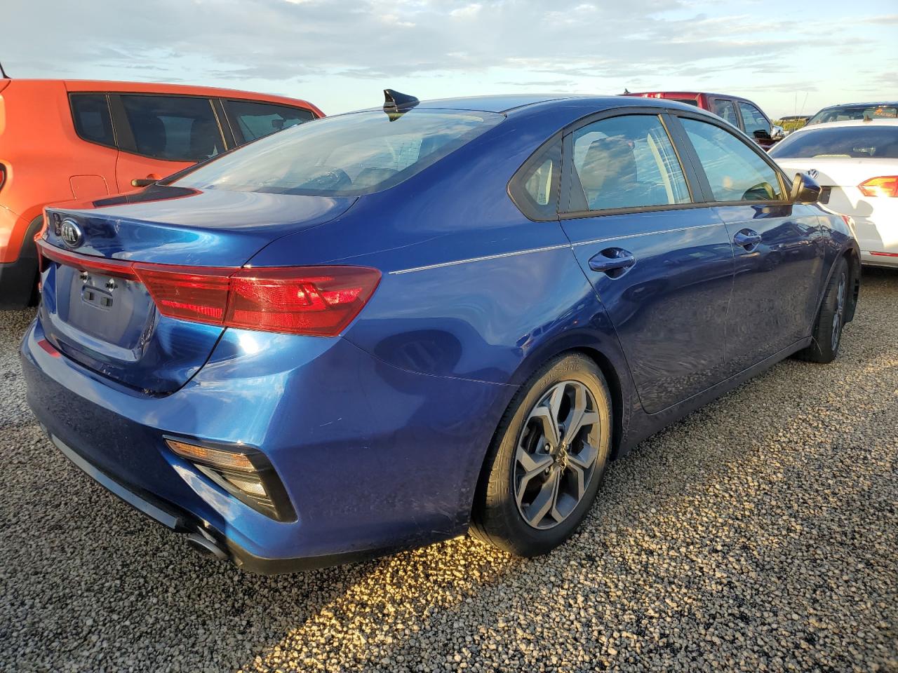 2020 KIA Forte VIN 3KPF24AD1LE260352 Copart auction photo, water/flood damage thumbnail 3