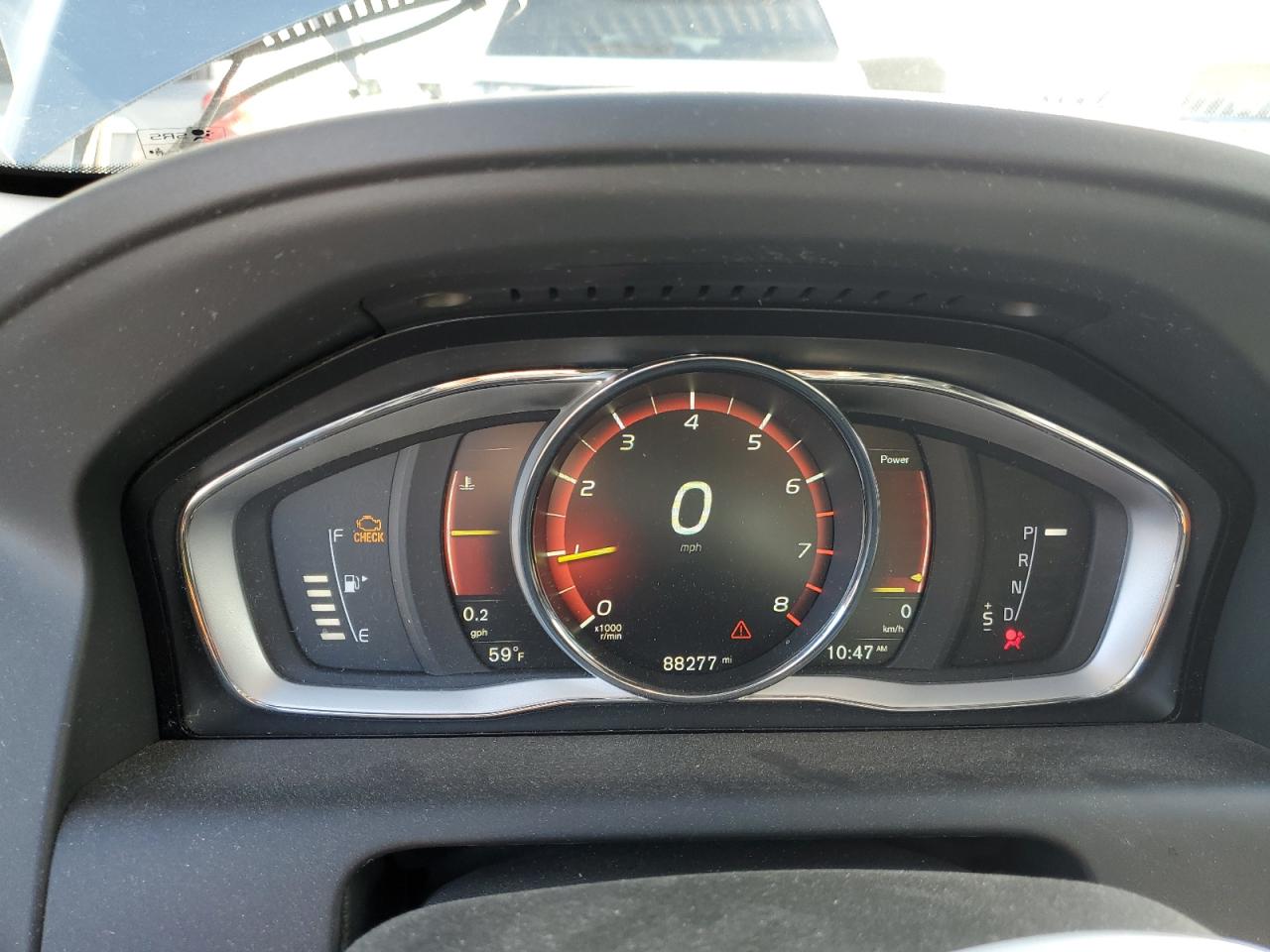 2017 Volvo XC60 VIN YV449MRR5H2138677 Copart auction photo, front end / minor dent/scratches damage thumbnail 9