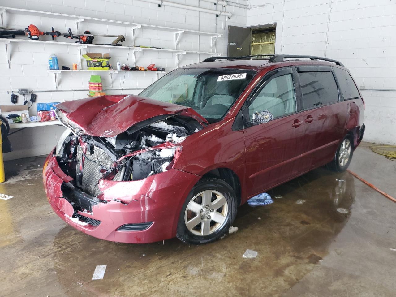 2008 Toyota Sienna VIN 5TDZK23C28S107997