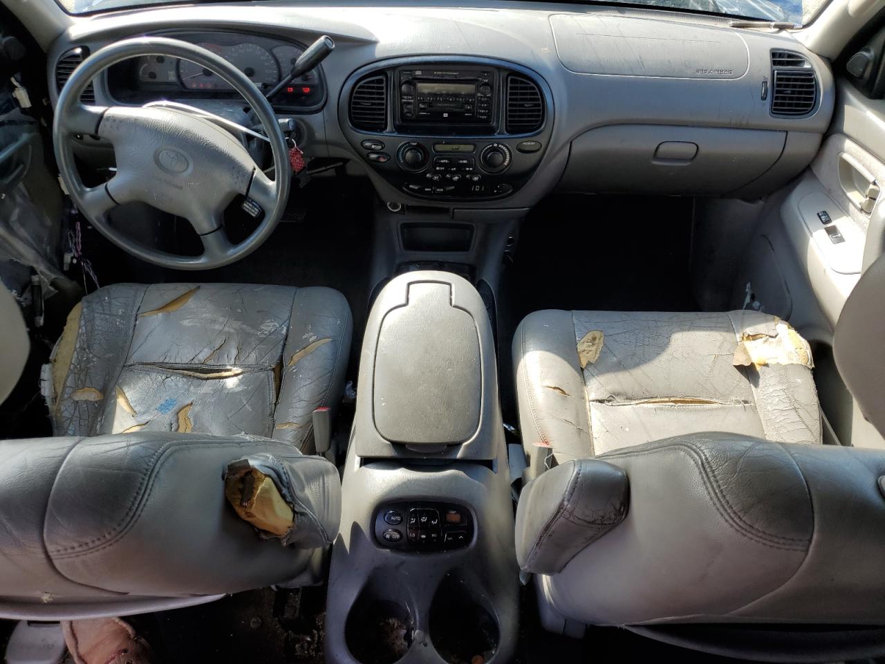 2001 Toyota Sequoia VIN 5TDBT44A71S042139 Copart auction photo, minor dent/scratches damage thumbnail 8
