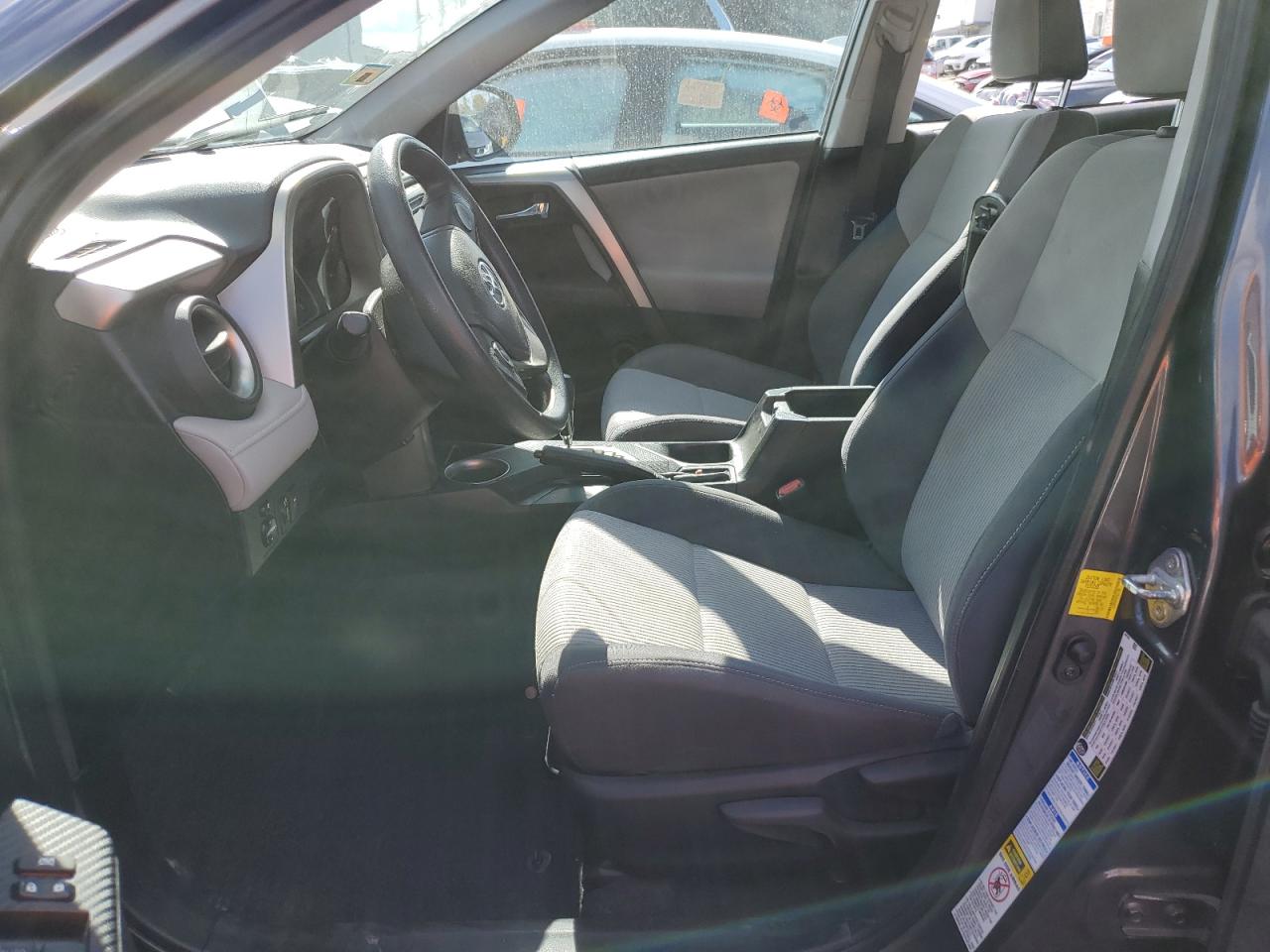 2015 Toyota RAV 4 VIN 2T3RFREV5FW317355 Copart auction photo, front end damage thumbnail 7