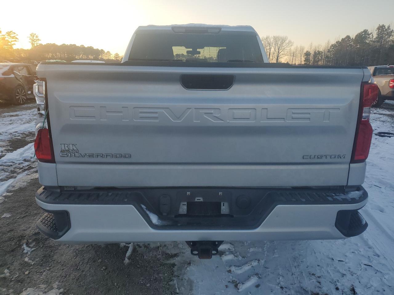 2019 Chevrolet Silverado VIN 1GCRYBEH7KZ416040 Copart auction photo, front end / minor dent/scratches damage thumbnail 6