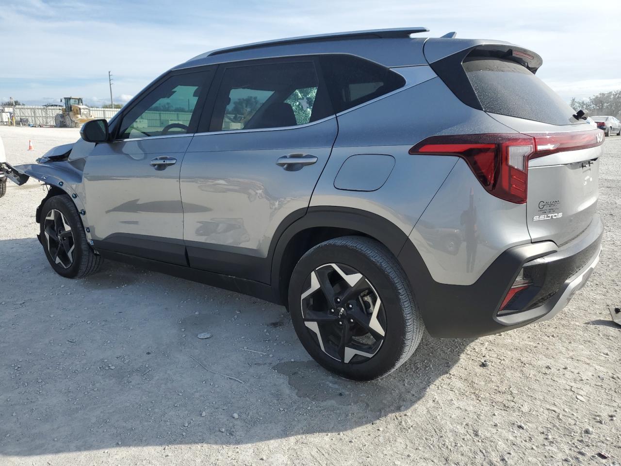 2024 KIA Seltos VIN KNDER2AA6R7510307 Copart auction photo, front end / side damage thumbnail 2