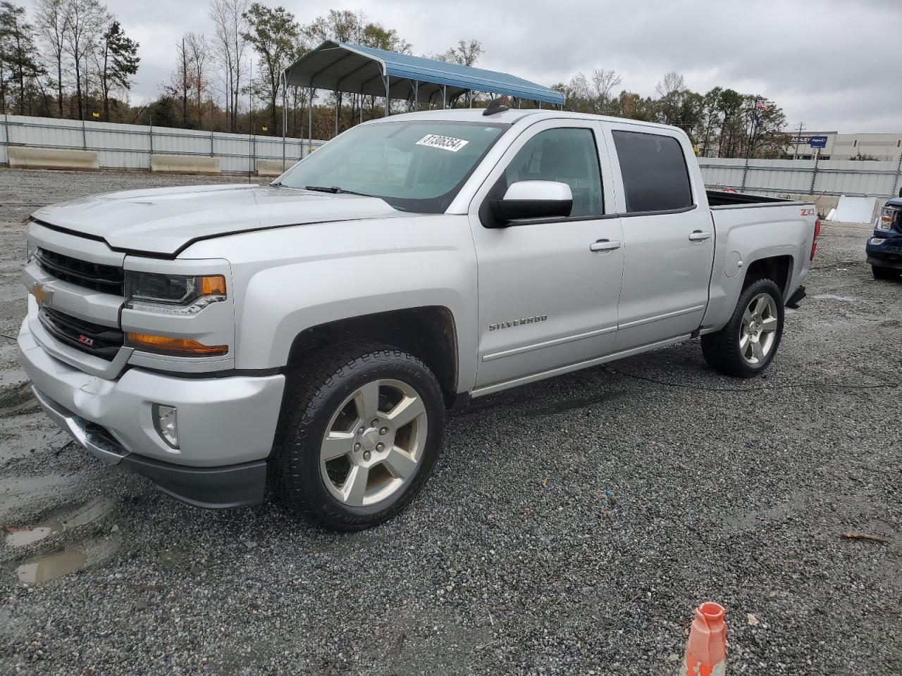 2018 Chevrolet Silverado VIN 3GCUKREC7JG558587