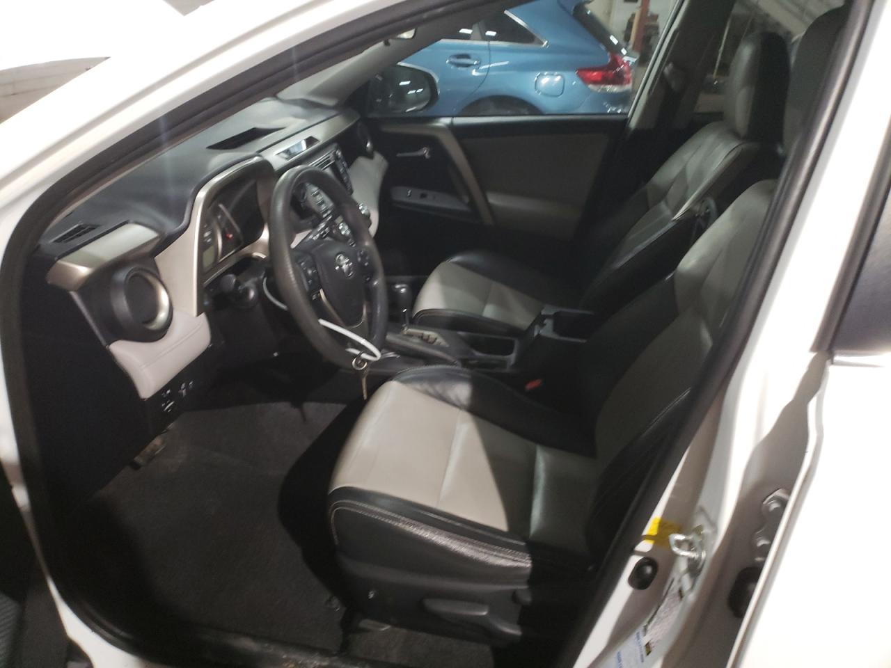 2015 Toyota RAV 4 VIN 2T3RFREV2FW247460 Copart auction photo, rear end / minor dent/scratches damage thumbnail 7