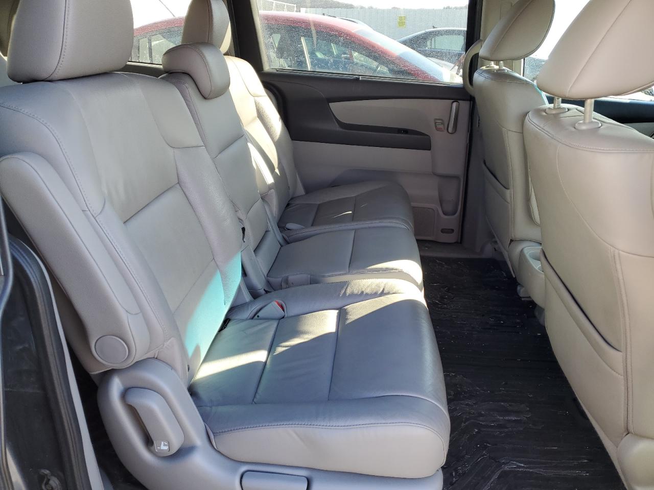 2011 Honda Odyssey VIN 5FNRL5H68BB102574 Copart auction photo, front end / side damage thumbnail 12