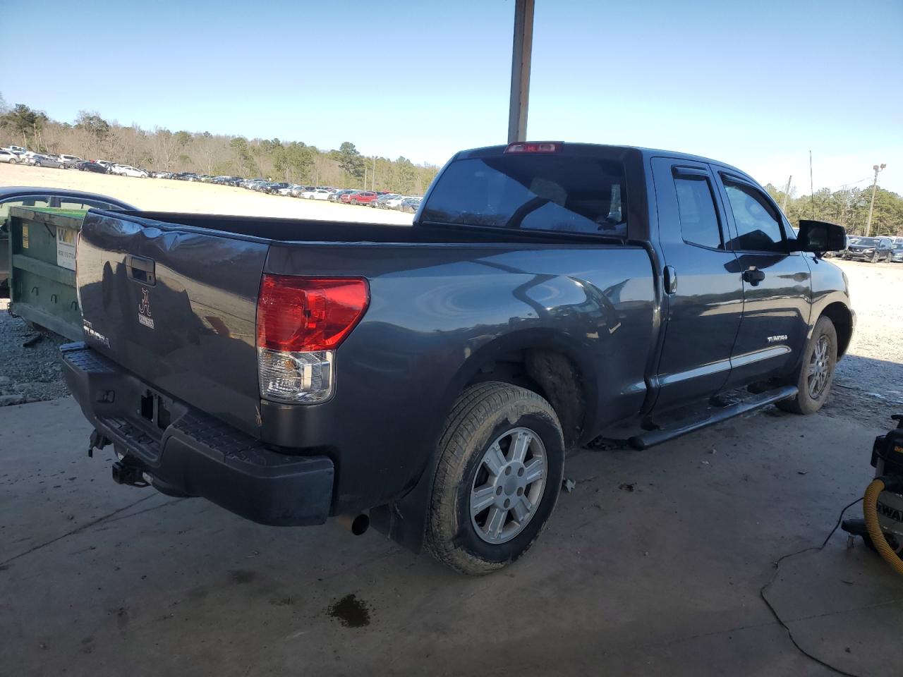 2011 Toyota Tundra VIN 5TFRM5F1XBX032991 Copart auction photo, front end / side damage thumbnail 3