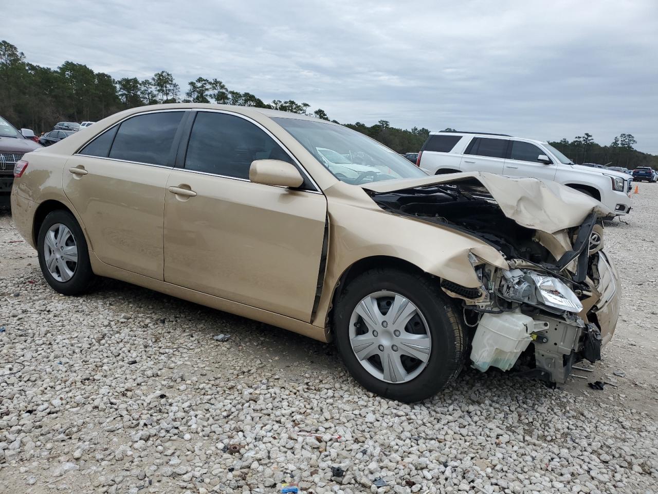 2011 Toyota Camry VIN 4T1BF3EK4BU691740 Copart auction photo, front end / side damage thumbnail 4