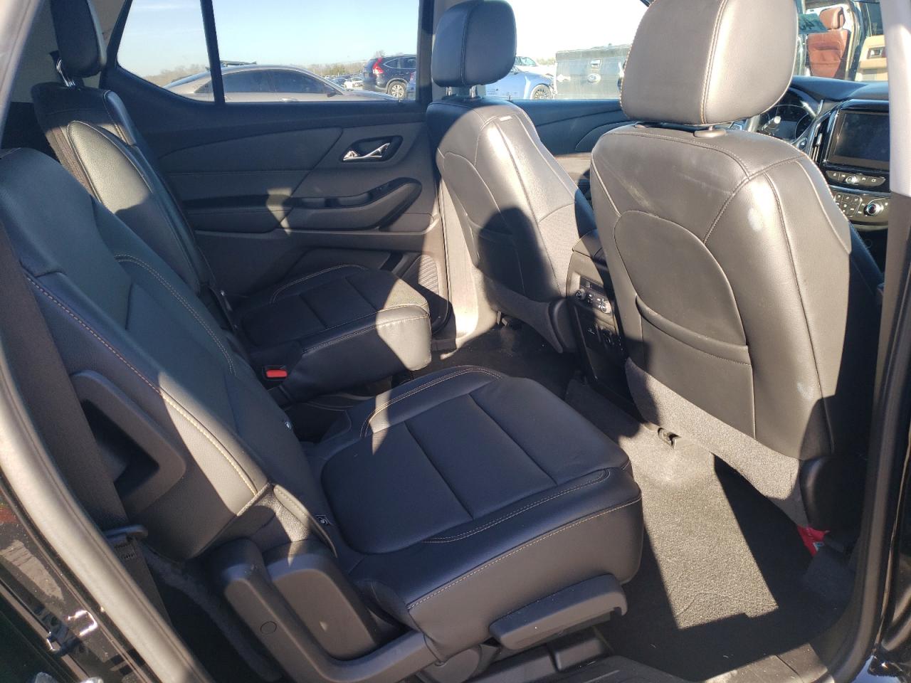 2018 Chevrolet Traverse VIN 1GNEVJKW4JJ111281 Copart auction photo, rear end damage thumbnail 10