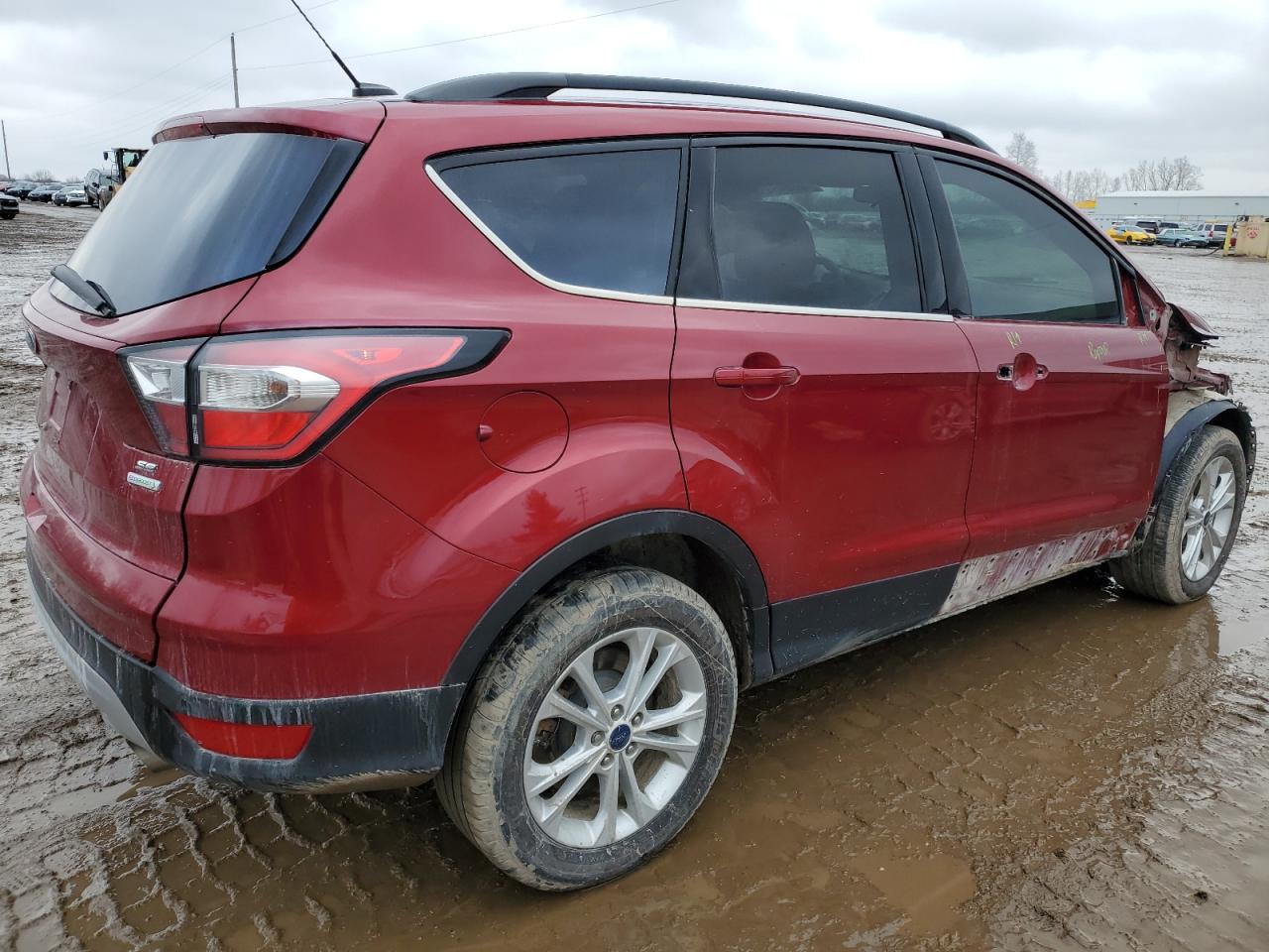 2017 Ford Escape VIN 1FMCU0GD1HUB88375 Copart auction photo, front end / minor dent/scratches damage thumbnail 3