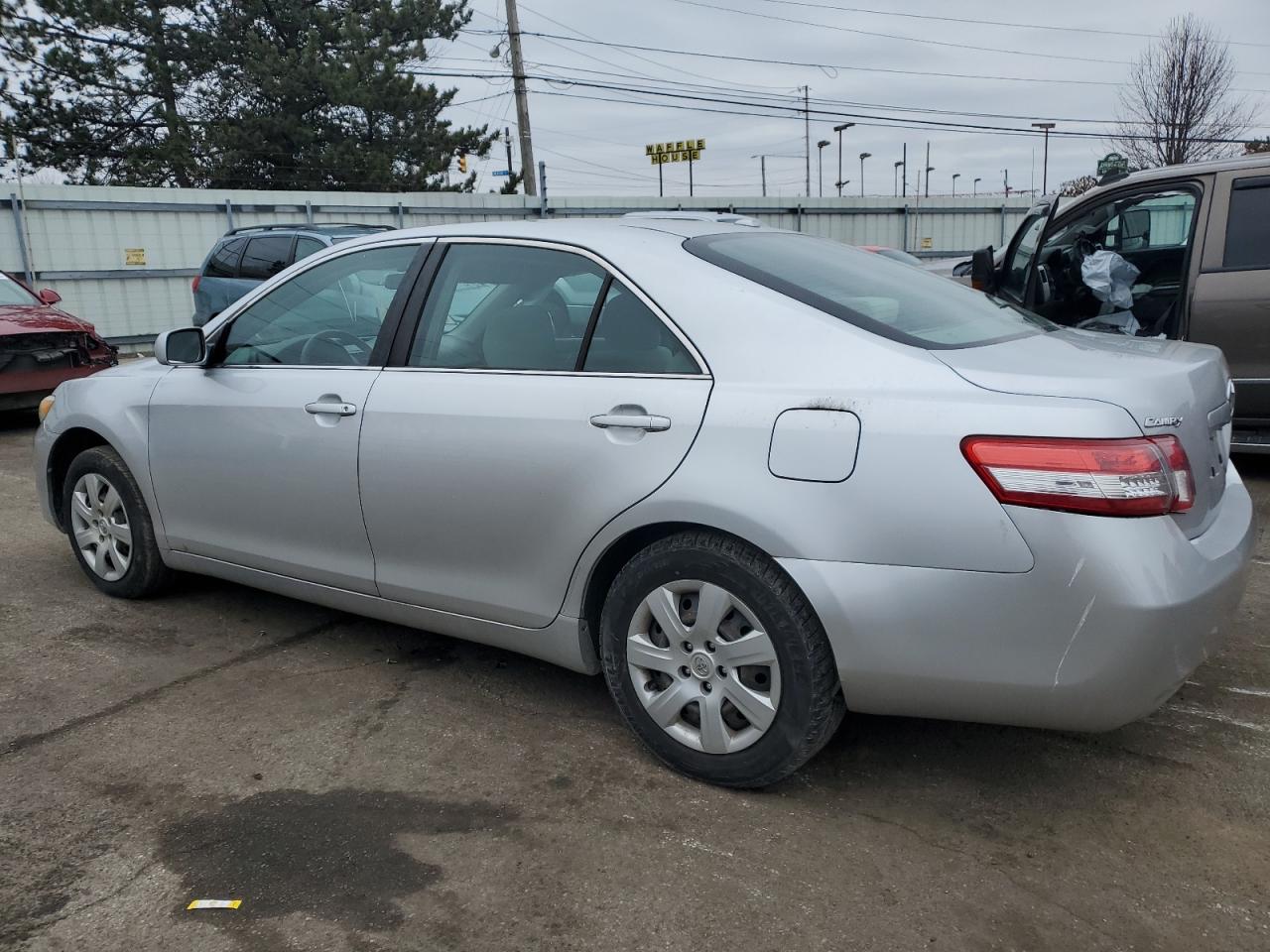 2011 Toyota Camry VIN 4T1BF3EK8BU604213 Copart auction photo, side / rear end damage thumbnail 2